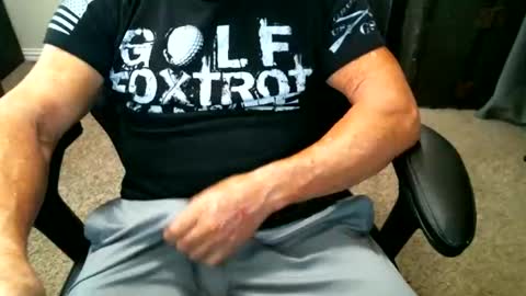 Snapshot of fitguy40 chatting on May 5, 7:00 pm fitguy40 online show from May 5, 7:00 pm
