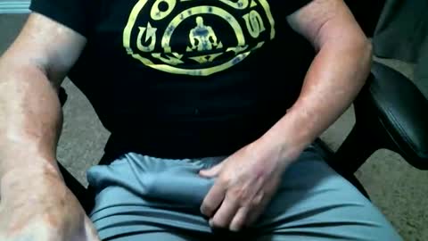 Snapshot of fitguy40 chatting on May 20, 3:13 am fitguy40 online show from May 20, 3:13 am