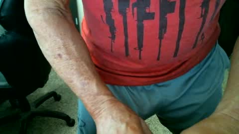 Snapshot of fitguy40 chatting on June 28, 7:53 pm fitguy40 online show from June 28, 7:53 pm