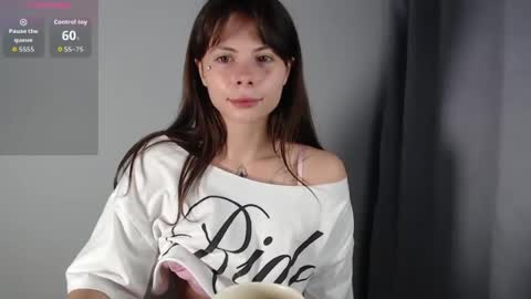 Snapshot of fitmila chatting on July 6, 8:11 pm fitmila online show from July 6, 8:11 pm