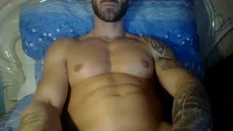 Snapshot of fitness1989 chatting on December 12, 8:43 pm fitness1989 online show from December 12, 8:43 pm