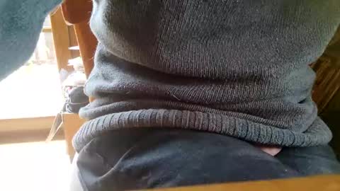 Snapshot of fiveforwilly1 chatting on December 6, 12:16 pm Markus online show from December 6, 12:16 pm