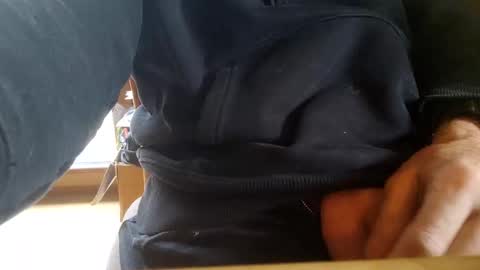 Snapshot of fiveforwilly1 chatting on January 7, 8:56 am Markus online show from January 7, 8:56 am