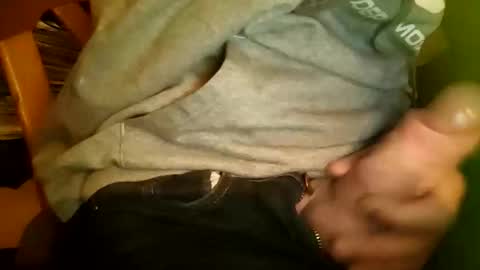 Snapshot of fiveforwilly1 chatting on November 4, 7:57 pm Markus online show from November 4, 7:57 pm