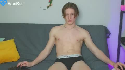 Snapshot of fixsicki chatting on February 13, 1:15 pm Eren. online show from February 13, 1:15 pm