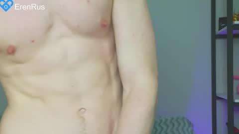 Snapshot of fixsicki chatting on February 19, 8:20 pm Eren. online show from February 19, 8:20 pm