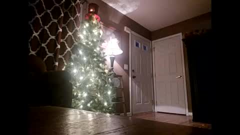 Snapshot of fkmylife6669 chatting on December 16, 4:17 am Nate online show from December 16, 4:17 am