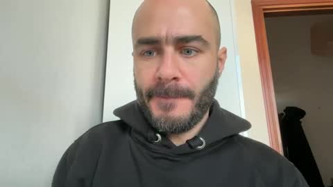 Fla is short for Flavio online show from December 17, 9:39 am