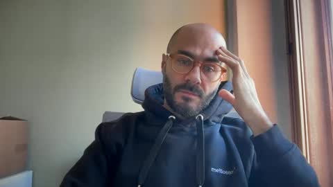 Fla is short for Flavio online show from December 20, 12:38 pm