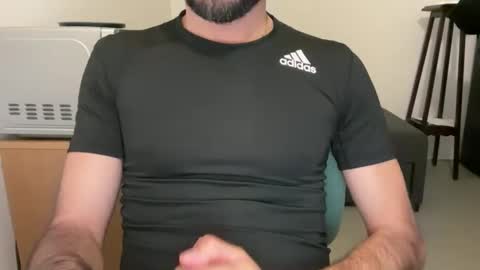 Fla is short for Flavio online show from November 24, 6:29 pm