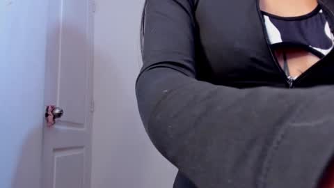 Snapshot of flaca_57 chatting on December 3, 12:51 am FLACA online show from December 3, 12:51 am