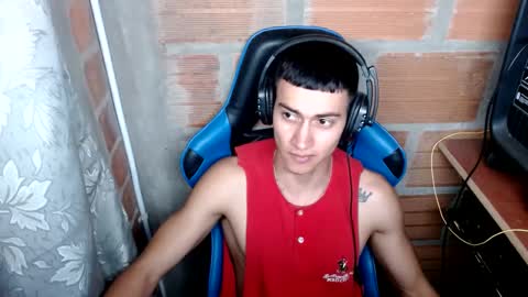 Snapshot of flacolatind chatting on January 3, 12:33 am FLACO online show from January 3, 12:33 am