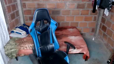 Snapshot of flacolatind chatting on January 29, 4:05 am FLACO online show from January 29, 4:05 am