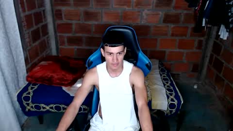 Snapshot of flacolatind chatting on February 1, 4:33 pm FLACO online show from February 1, 4:33 pm