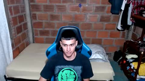 Snapshot of flacolatind chatting on February 26, 9:05 pm FLACO online show from February 26, 9:05 pm