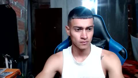 Snapshot of flacolatind chatting on November 29, 2:14 am FLACO online show from November 29, 2:14 am