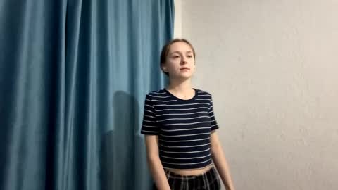 Emma online show from March 1, 1:18 am