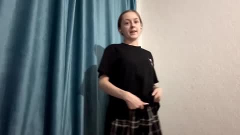 Emma online show from March 4, 6:58 pm