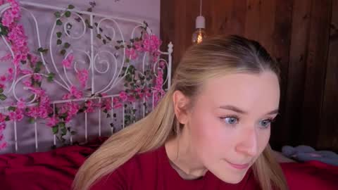 Amina online show from November 25, 12:16 pm