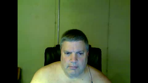 Snapshot of fletch32 chatting on January 13, 1:45 am jd online show from January 13, 1:45 am