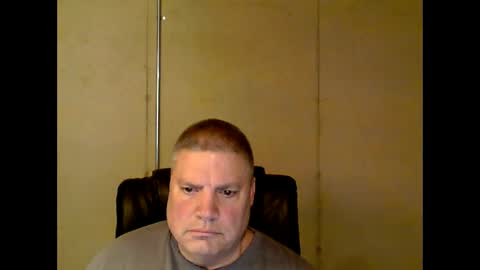 Snapshot of fletch32 chatting on February 9, 2:38 am jd online show from February 9, 2:38 am