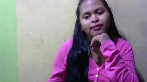 Snapshot of fleurtess_xx chatting on May 6, 5:03 am Claire online show from May 6, 5:03 am
