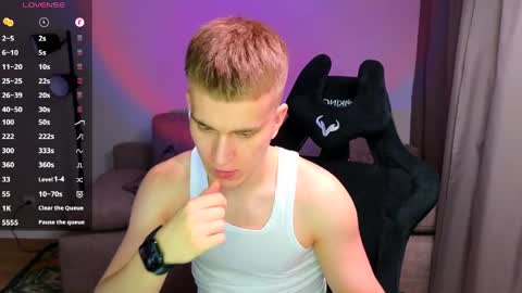 flikyy online show from April 28, 3:39 pm
