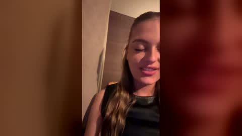 Snapshot of flirtfever23 chatting on April 24, 9:50 pm flirtfever23 online show from April 24, 9:50 pm