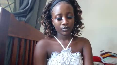 Snapshot of flirty_arrya chatting on April 10, 11:15 am flirty_arrya online show from April 10, 11:15 am