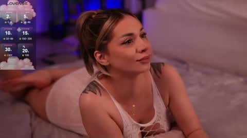 Snapshot of flirty_fawn chatting on June 16, 9:17 pm Ana online show from June 16, 9:17 pm