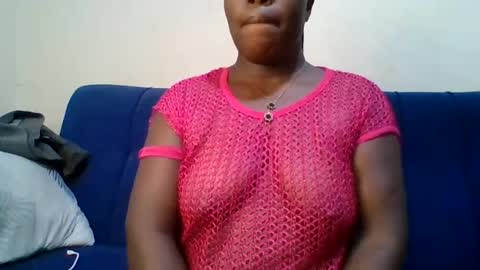 Snapshot of flirty_letisha chatting on July 15, 6:07 am flirty_letisha online show from July 15, 6:07 am