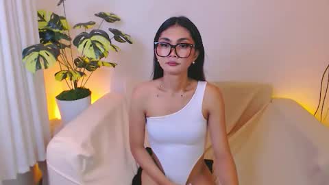 Snapshot of flirtymarga chatting on May 24, 4:45 pm Marga online show from May 24, 4:45 pm