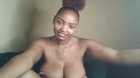 flirtymimie online show from November 21, 4:05 pm