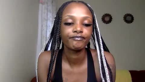 Snapshot of flirtyy_sheery chatting on March 3, 3:07 pm sheery online show from March 3, 3:07 pm