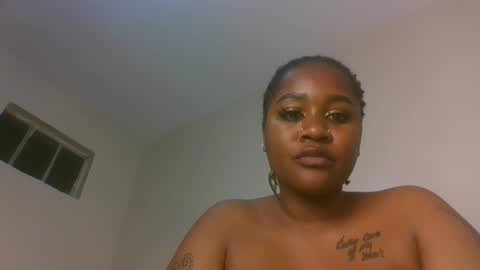 Snapshot of floppy_black chatting on November 26, 11:44 am floppy_black online show from November 26, 11:44 am