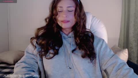 flor3citarockera online show from October 12, 10:31 pm