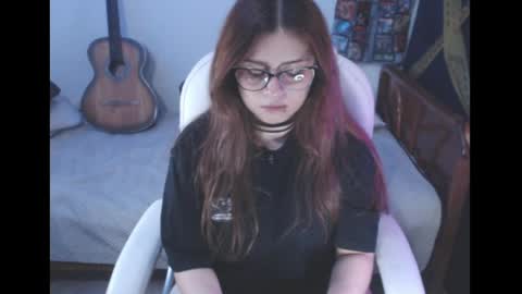 flor3citarockera online show from June 7, 1:37 pm