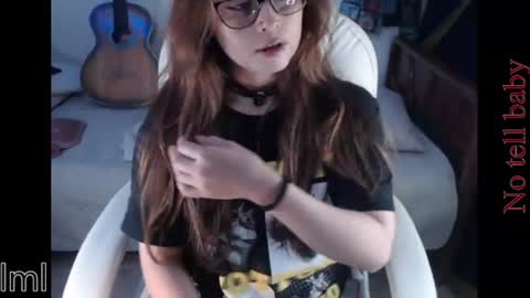 Snapshot of flor3citarockera chatting on July 6, 3:58 pm flor3citarockera online show from July 6, 3:58 pm