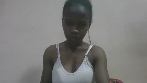 Snapshot of flora48230522373 chatting on April 26, 7:39 am flora48230522373 online show from April 26, 7:39 am