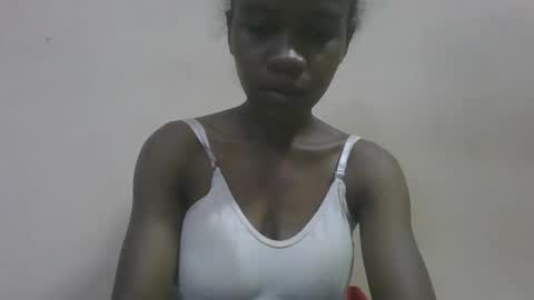 Snapshot of flora48230522373 chatting on April 26, 7:44 pm flora48230522373 online show from April 26, 7:44 pm