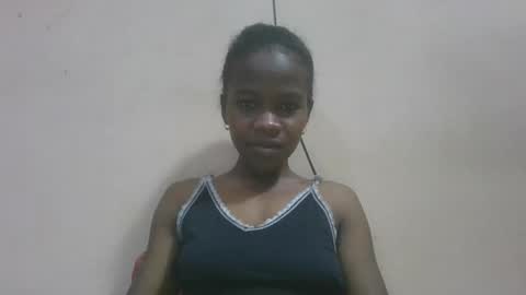 Snapshot of flora48230522373 chatting on April 30, 6:20 am flora48230522373 online show from April 30, 6:20 am