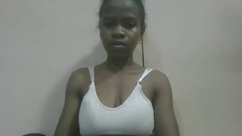 Snapshot of flora48230522373 chatting on May 2, 5:07 pm flora48230522373 online show from May 2, 5:07 pm