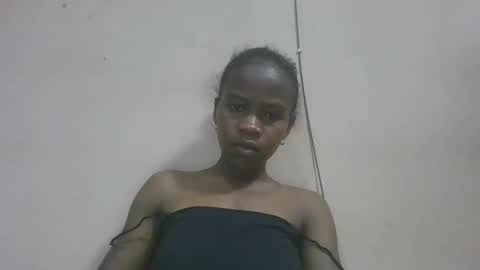 Snapshot of flora48230522373 chatting on May 4, 7:21 pm flora48230522373 online show from May 4, 7:21 pm