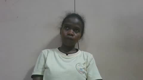 Snapshot of flora48230522373 chatting on May 12, 7:22 pm flora48230522373 online show from May 12, 7:22 pm