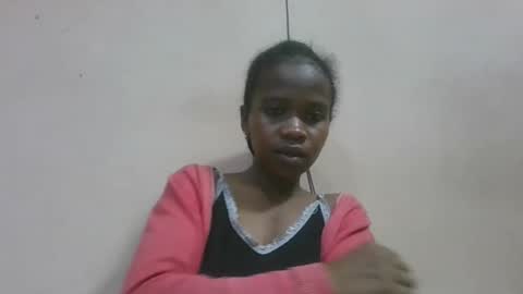 Snapshot of flora48230522373 chatting on May 16, 4:20 am flora48230522373 online show from May 16, 4:20 am