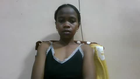 Snapshot of flora48230522373 chatting on May 19, 2:51 am flora48230522373 online show from May 19, 2:51 am