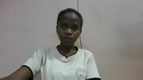 Snapshot of flora48230522373 chatting on May 27, 2:41 am flora48230522373 online show from May 27, 2:41 am