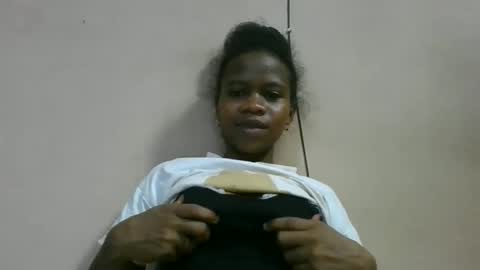Snapshot of flora48230522373 chatting on May 31, 6:53 am flora48230522373 online show from May 31, 6:53 am