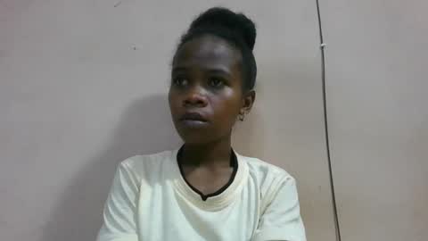 Snapshot of flora48230522373 chatting on June 5, 3:24 am flora48230522373 online show from June 5, 3:24 am
