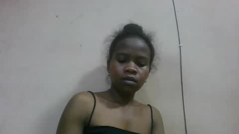 Snapshot of flora48230522373 chatting on June 5, 7:52 pm flora48230522373 online show from June 5, 7:52 pm